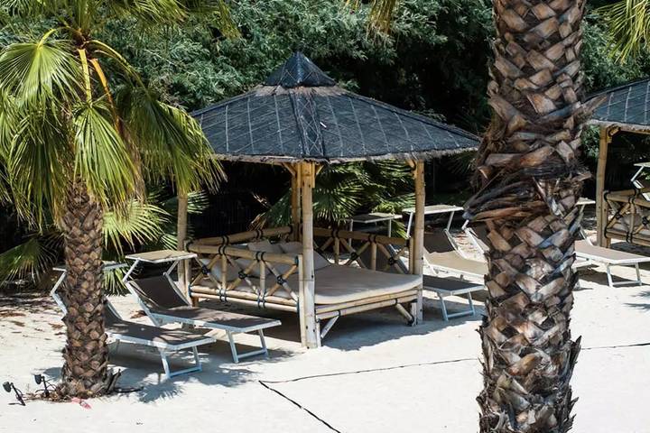 Mobil home pour 6 personnes, avec piscine et jardin à La Garde-Freinet - 2