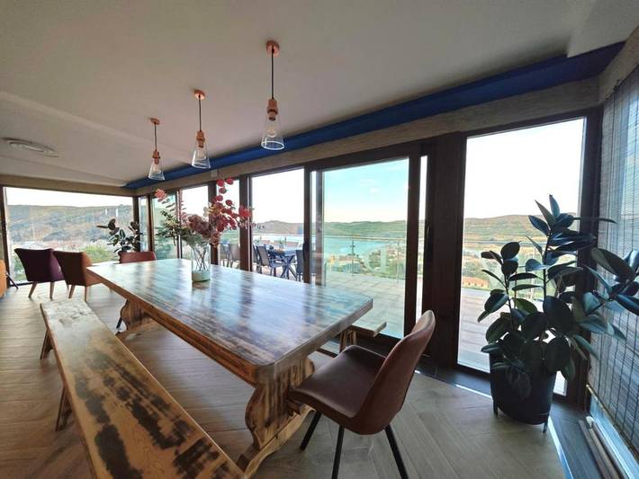 Apartamento para 14 personas, con Balcón y Terraza además de Jardín y Piscina en Nuévalos