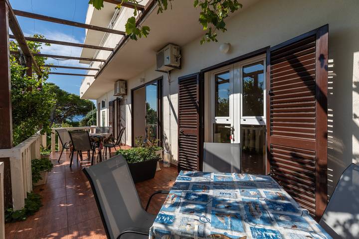 Smještaj za odmor za 3 osoba, s Balkon/terasa u Igrane