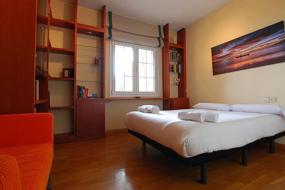 Mat - Villa Magnolia in Mataró, Costa del Maresme