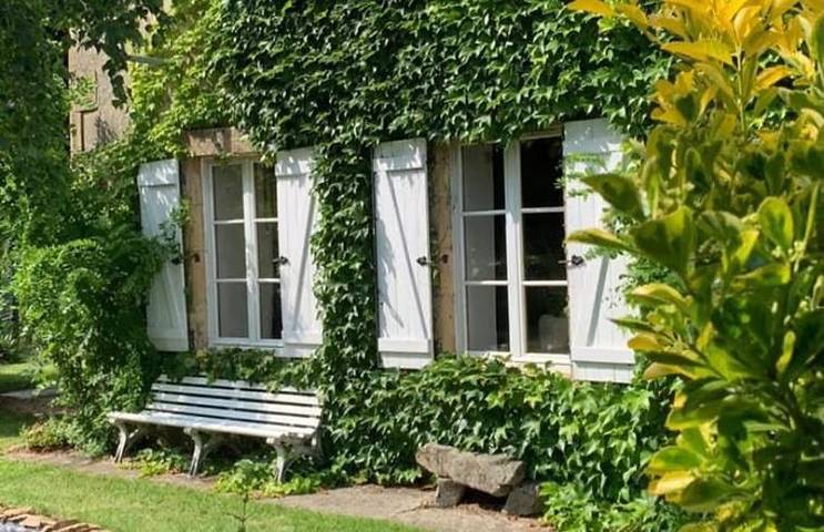 Location de vacances pour 8 personnes, avec vue et jardin, animaux acceptés à Préveranges - 4
