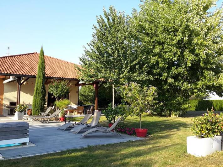 Chambre d’hôte pour 4 personnes, avec piscine et jardin, animaux acceptés dans l' Ain - 2