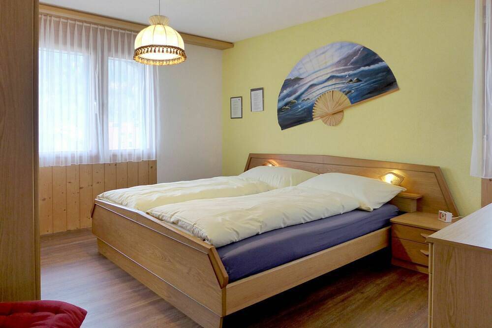Ganze Wohnung, Angenehme Wohnung für 4 Personen mit  W-Lan, Tv, Balkon, Haustiere erlaubt und Panoramablick in Meiringen, Verwaltungskreis Interlaken-Oberhasli