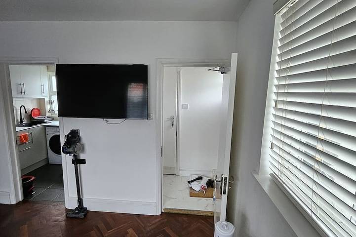 Ganze Wohnung, Nice and Cosy Studio Flat in Sutton (London), London