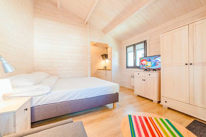 Chalet pour 3 personnes, avec terrasse et jardin ainsi que sauna et jacuzzi, animaux acceptés en Pologne - 3