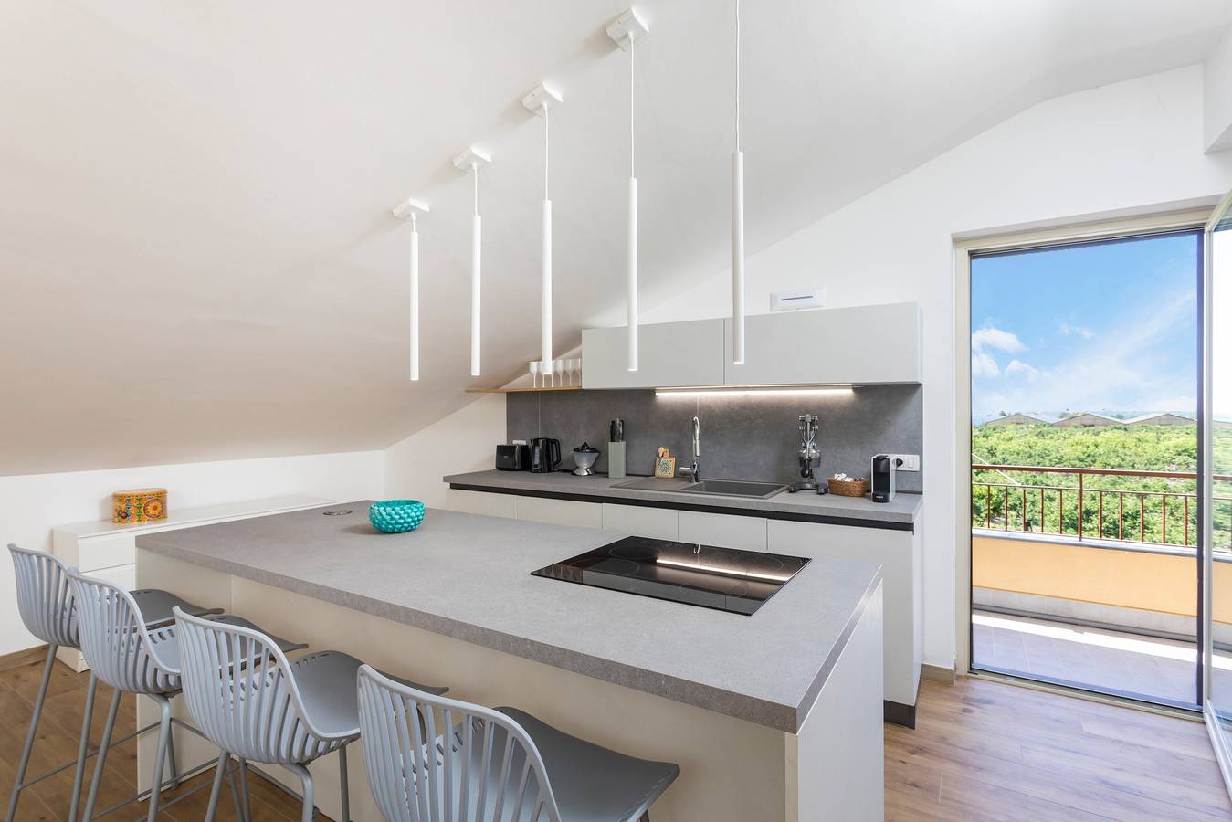 Appartement entier, Appartement « The Zest, Sicile » avec vue sur mer, Wi-Fi et climatisation in Riposto, Province de Catania