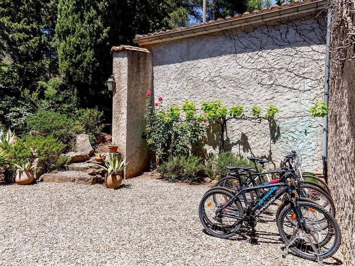 Location de vacances pour 14 personnes, avec piscine et jardin, adapté aux familles à Fabrezan - 3