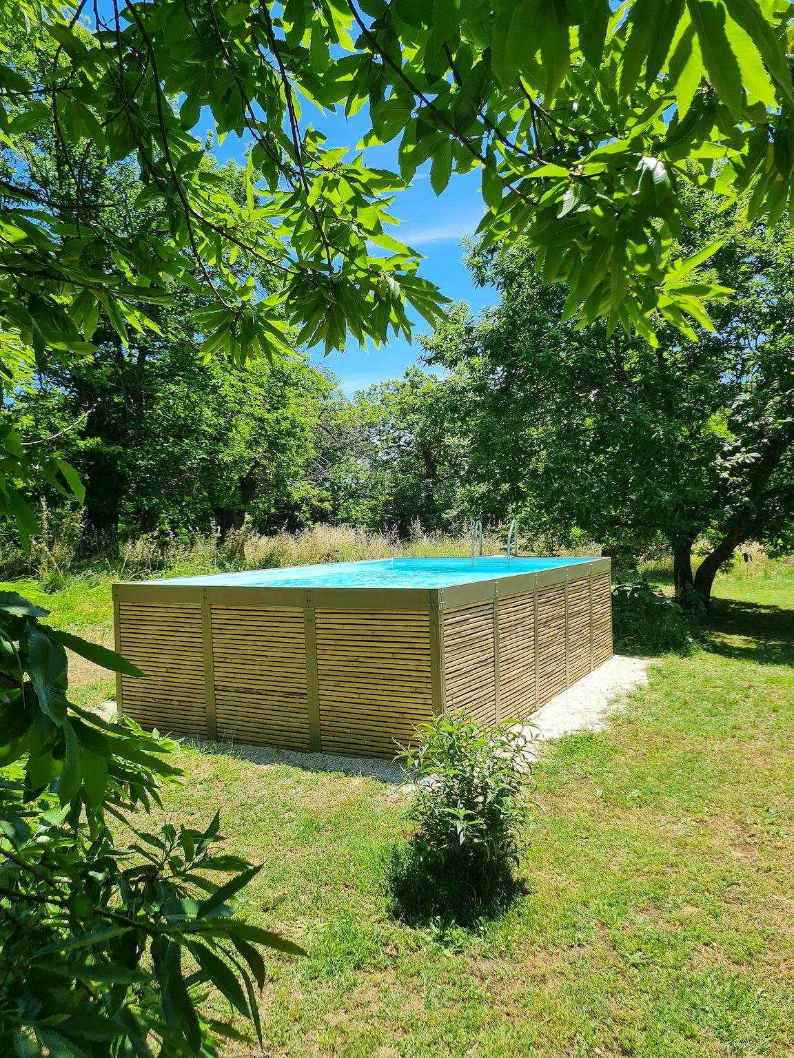 Ferme nichée dans une châtaigneraie entre Bracciano et Tolfa in Manziana, Lac de Bracciano