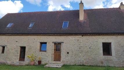Gîte pour 8 personnes, avec jardin et piscine à Mauzens-et-Miremont