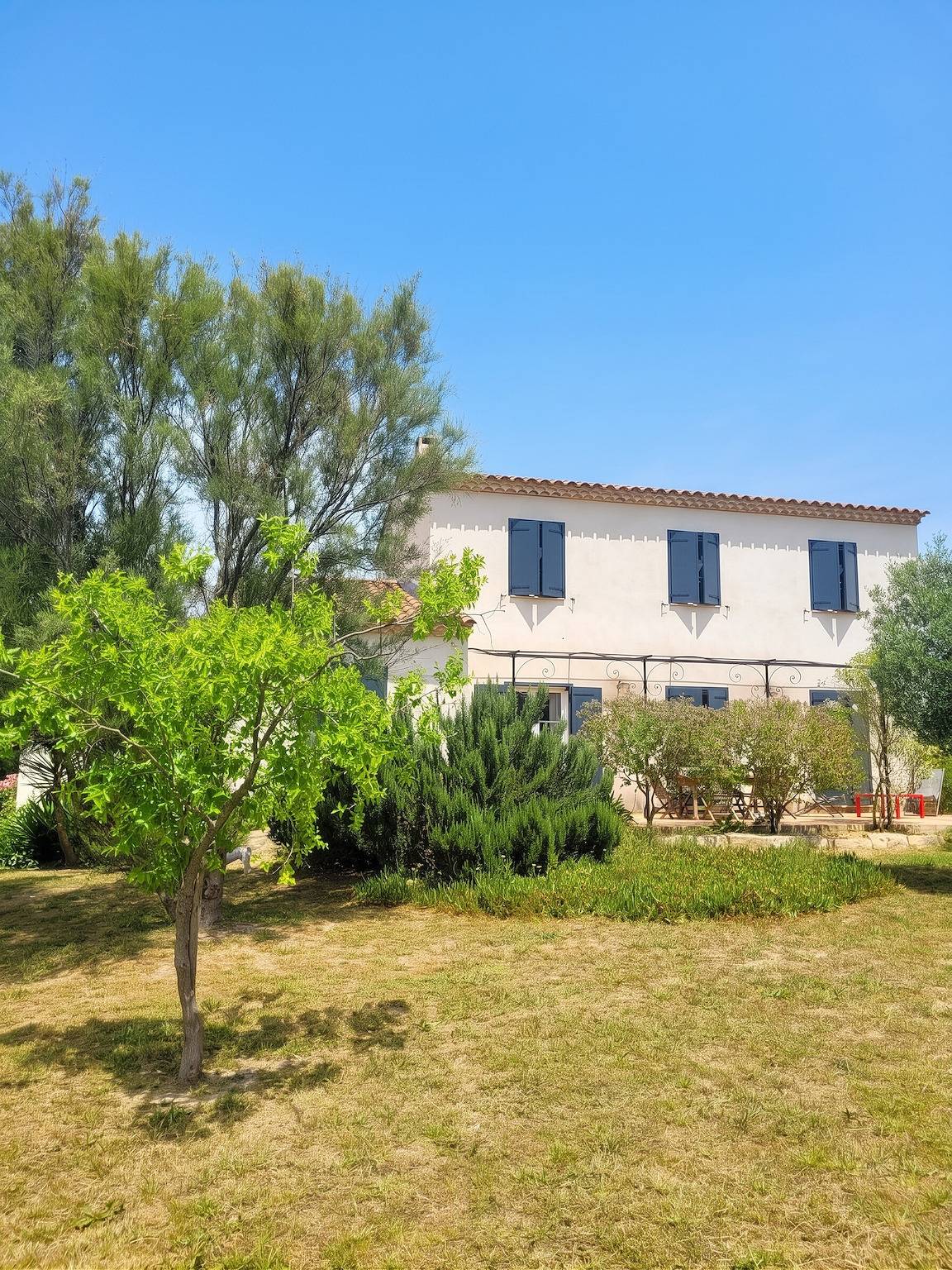 Provenzalische Villa in Arles mit privatem Pool und Gartenblick. in Albaron, Arles