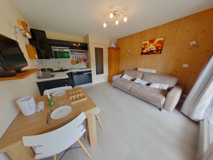 Gîte pour 4 personnes, avec Balcon à Prémanon - 2