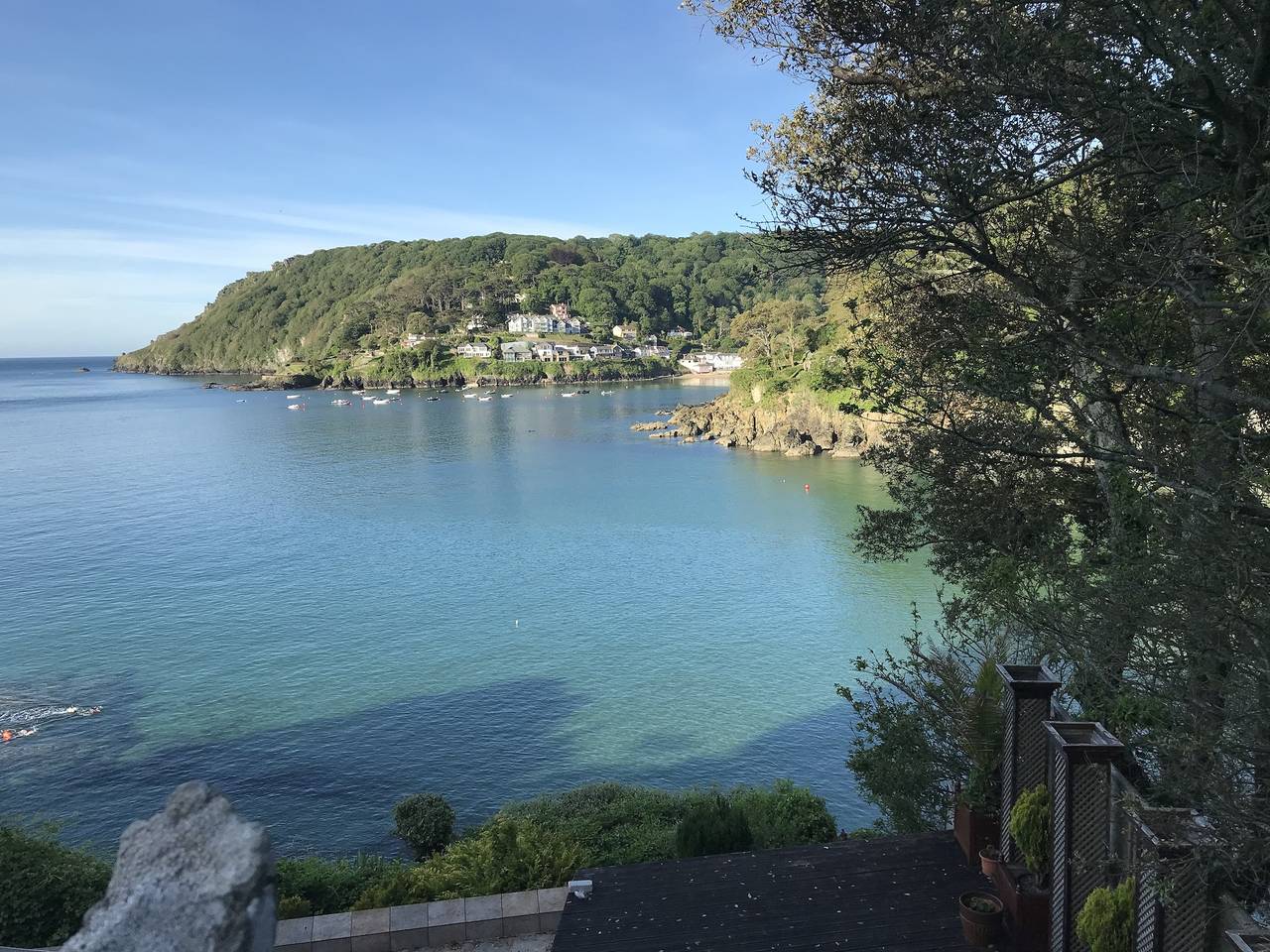 Entire holiday apartment, Seaside 2-Bed,  Sleeps 4, Parking & Pet Friendly in Salcombe, Devon