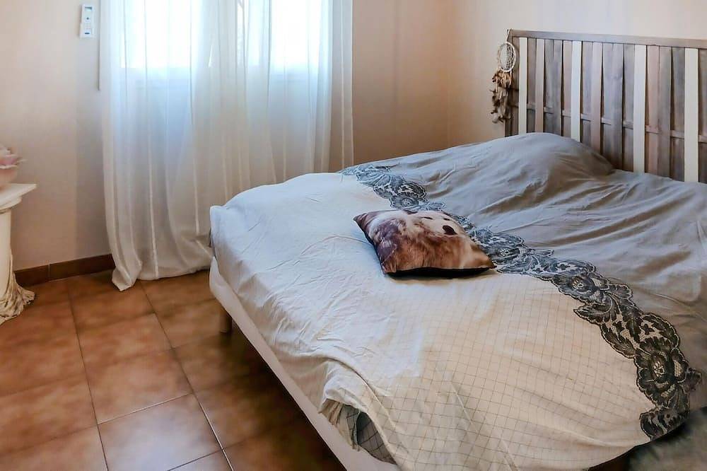 Gorgeous home in Borgo with Wifi in Borgo (Corsica), Bastia e dintorni