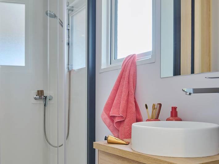 Mobil home pour 4 personnes, avec bassin pour enfant à Junas - 3