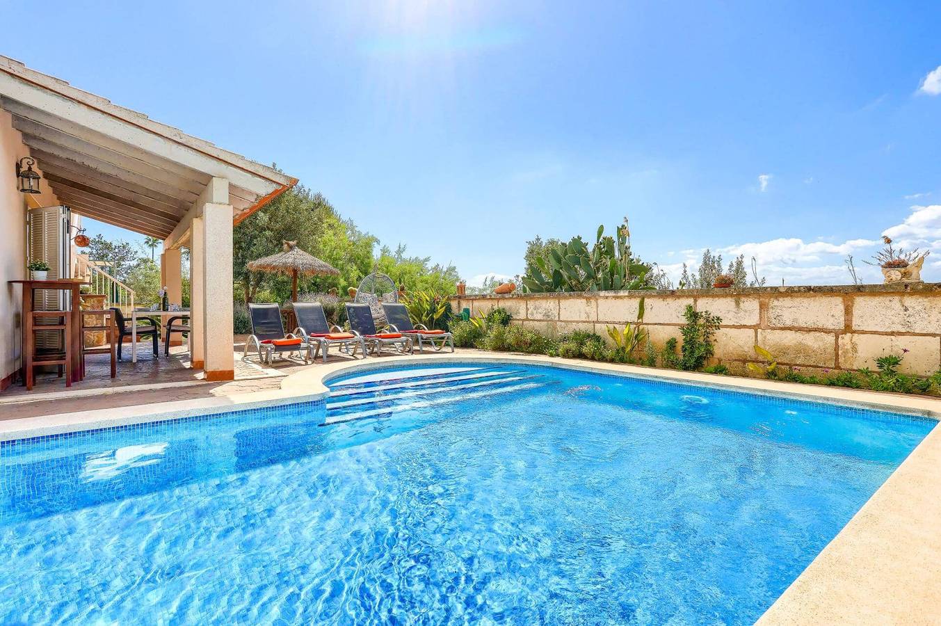 Villa für 5 Personen mit Garten in Playa de Muro, Muro