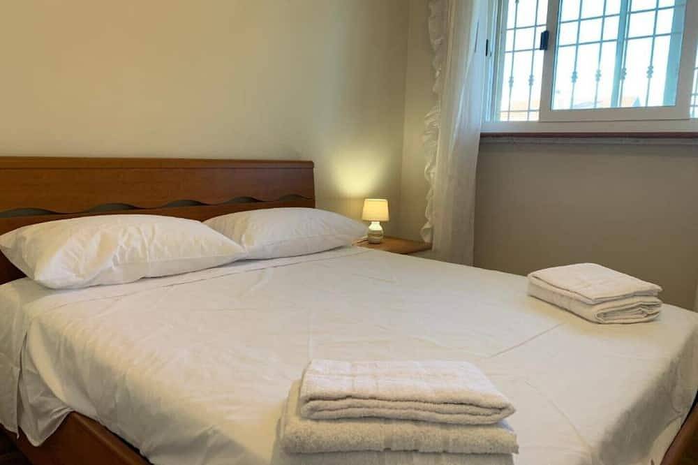Apartamento entero, Sea view apartment with private beach in Santa Marinella, Provincia de Roma