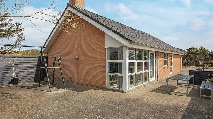 Ferienhaus für 9 Personen, mit Whirlpool und Terrasse sowie Sauna