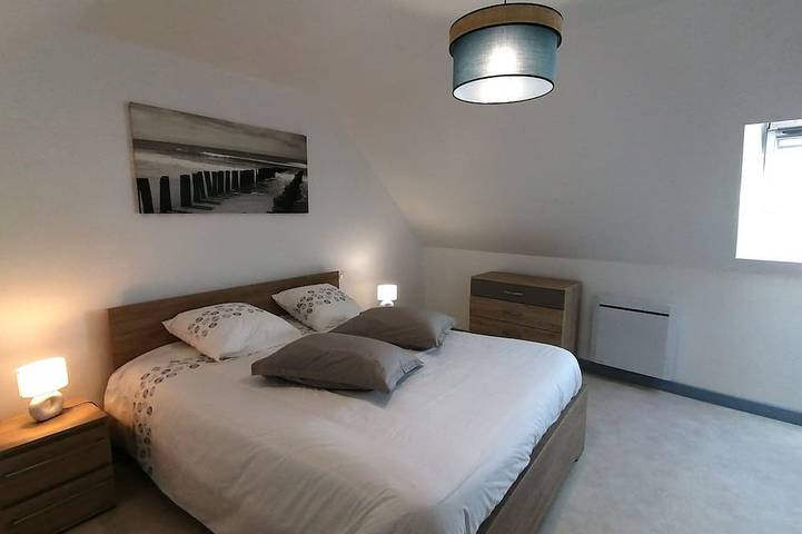 Location de vacances pour 12 personnes, avec balcon ainsi que jardin et jacuzzi à Quemper-Guézennec - 4