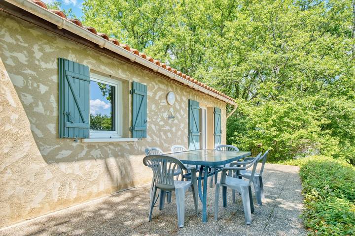 Maison de vacances pour 6 personnes, avec Jardin à Salignac-Eyvigues