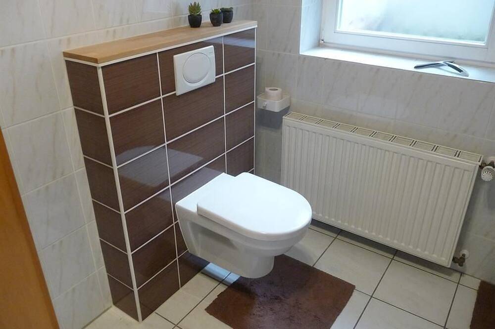 Ganze Wohnung, 2-Bett-Ferienwohnung Erdgeschoss, Terrasse - Ferienwohnung Schnegger in Dreis-Brück, Vulkaneifel