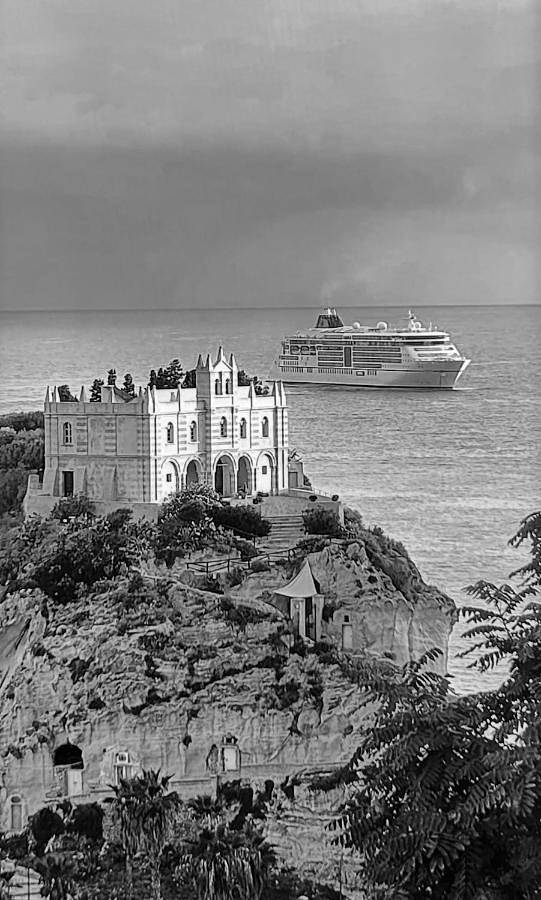 Gîte pour 4 personnes, avec balcon, animaux acceptés à Tropea - 2