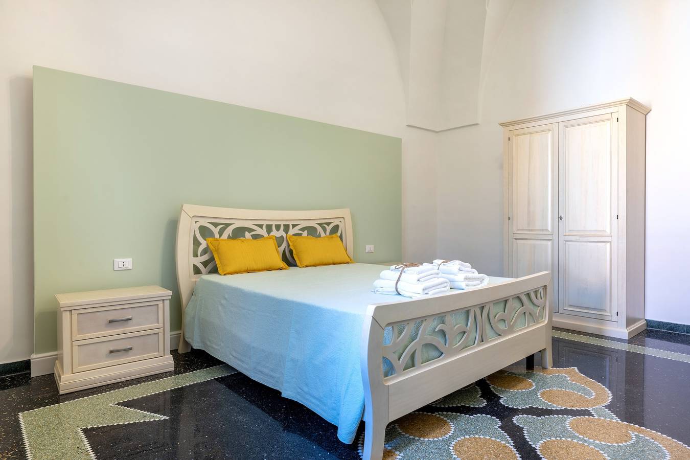 Chambre 'Primo Piano - Camera 1' avec jardin privé, Wi-Fi et climatisation in Pulsano, Golfe de Tarente