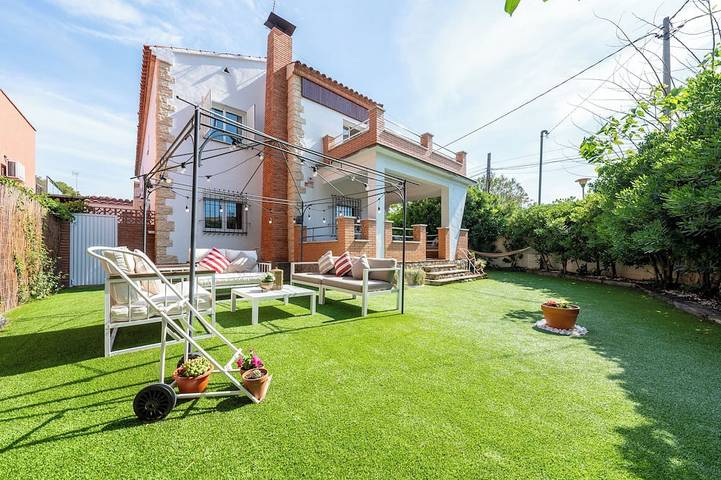 Apartamento para 10 personas, con jardín en Coma-ruga