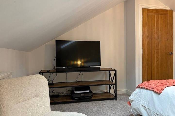 4Br • 2.5Ba • Fast Wi-Fi • Free Parking • Garden in Horsham, Sussex de l'Ouest