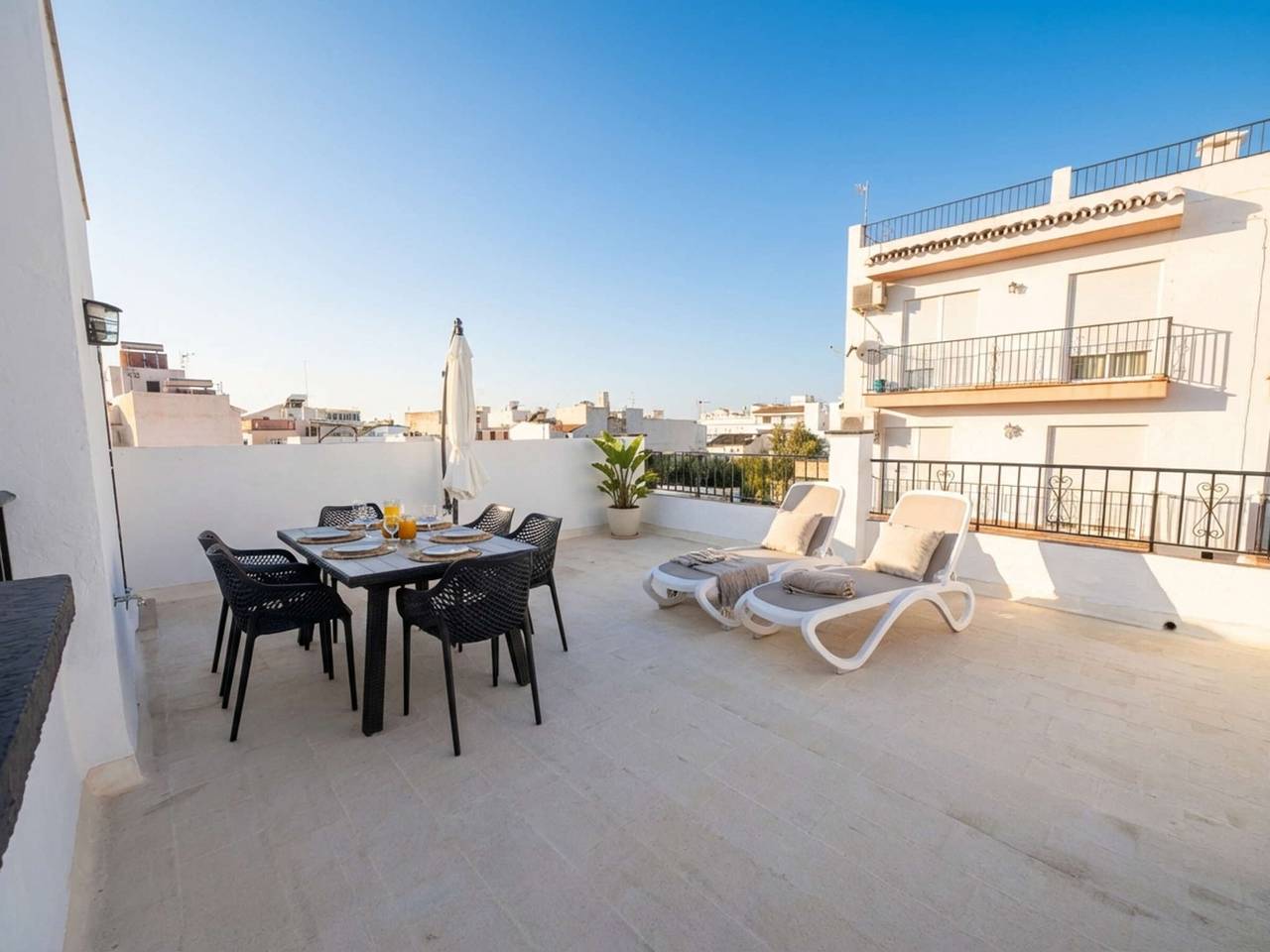 Maison rénovée au centre avec terrasse - 6 pers. in Nerja Centre, Nerja