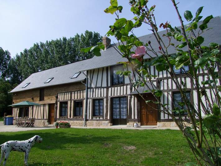Gîte pour 8 personnes, avec Terrasse ainsi que Jardin et Vue