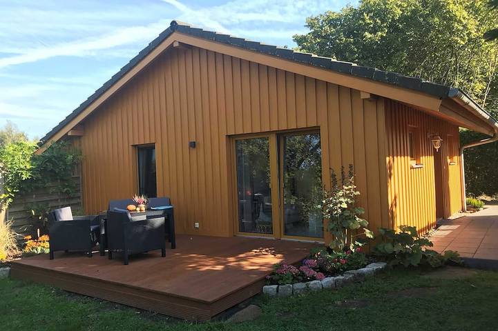 Ferienhaus für 4 Personen, mit Terrasse und Garten in Greifswald