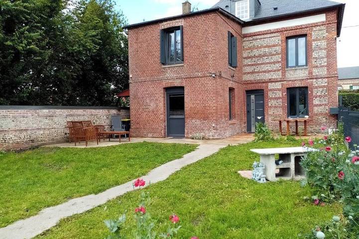 Location de vacances pour 11 personnes, avec Terrasse et Jardin à Saint-Vaast-d'Équiqueville