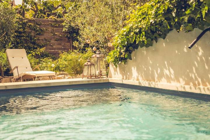 Chambre d’hôte pour 2 personnes, avec piscine ainsi que terrasse et jardin à Châteauneuf-de-Gadagne - 3