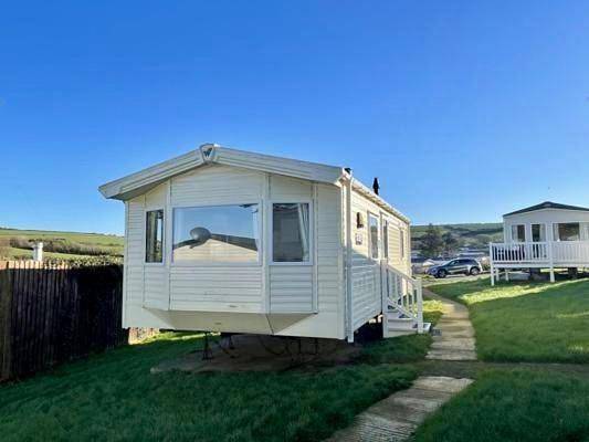 Camping pour 6 personnes, avec Jardin ainsi que Piscine et Sauna