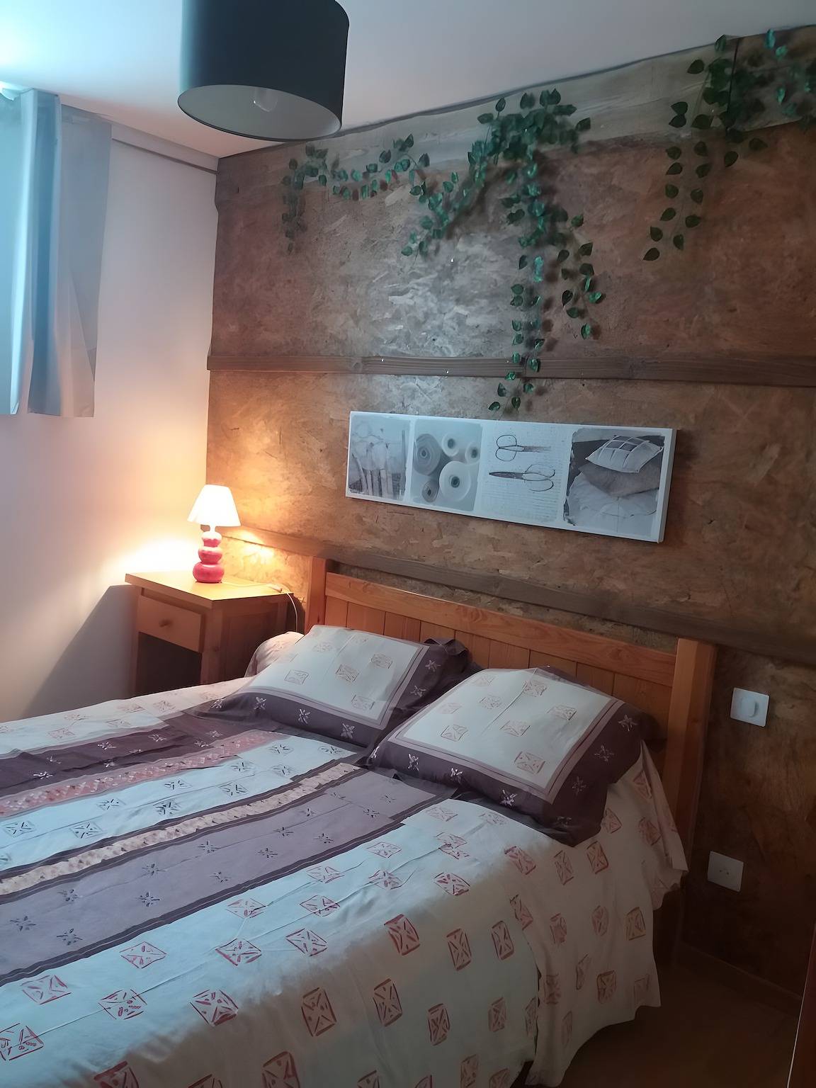 Gîte L’Écho du loup - Spacieux, lumineux avec vue sur la Campagne in Le Buisson, Région de Mende
