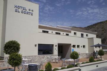 Hôtel pour 3 personnes, avec terrasse à Casabermeja