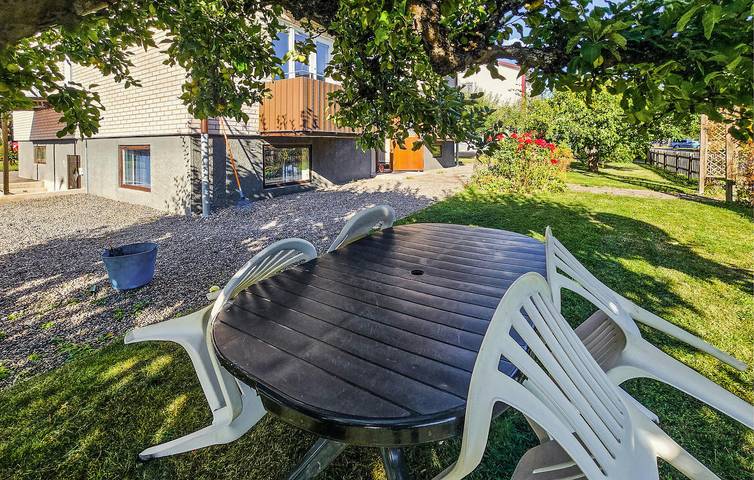 Ganze Ferienwohnung, Ferienwohnung für 7 Personen mit Garten in Finspang, Östergötland