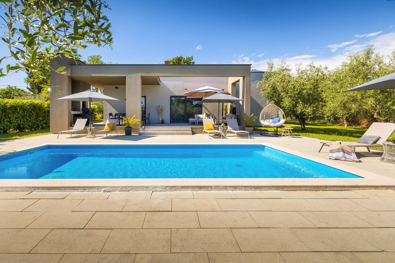 Villa Tonina – Eine stilvolle Familienoase mit privatem Pool im Herzen Istriens in Filipana, Südküste Istrien