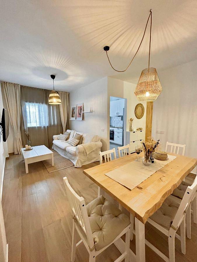 Ferienwohnung für 5 Personen, mit Ausblick und Balkon - 1