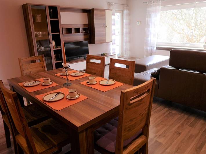 Ferienwohnung für 5 Personen, mit Terrasse und Garten sowie Ausblick in Wiesenthau