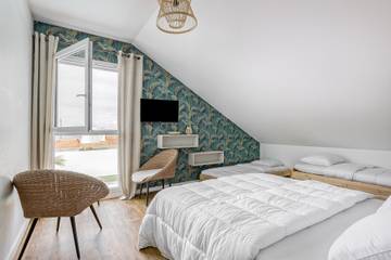 Holiday Rental for 22 People in La Barre-de-Monts, Vendée, Photo 4