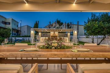 Villa for 12 People in Kassiopi, Corfu, Photo 1