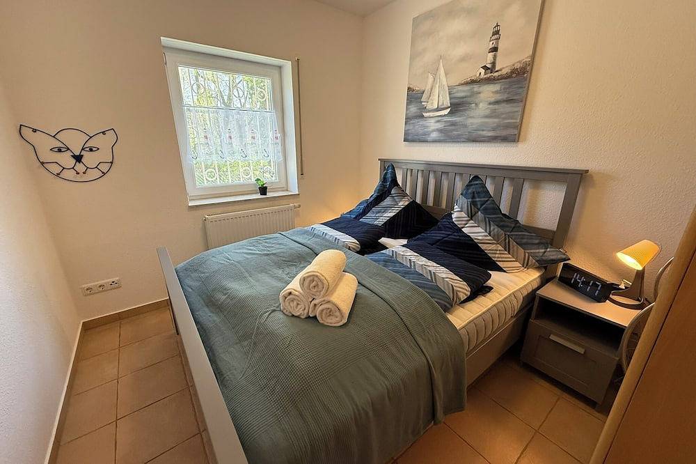 Freistehendes Ferienhaus mit Garten, Haustiere willkommen in Wischuer, Biendorf