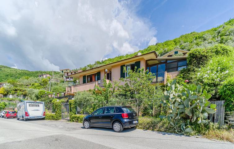 Ferienhaus für 7 Personen in Avegno
