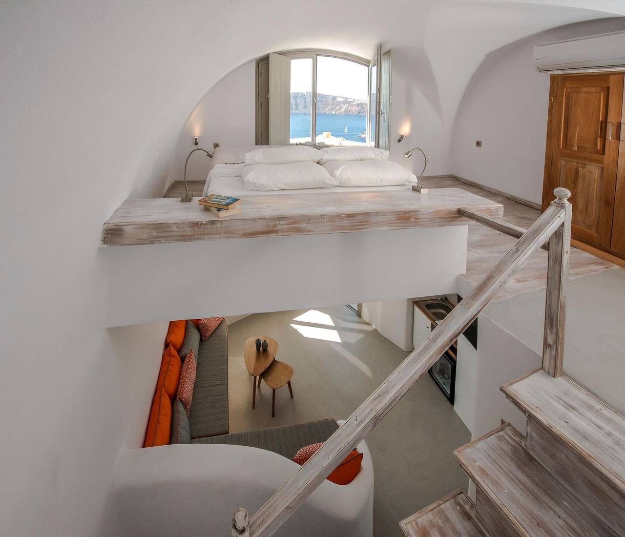 Splendid Santorini Suite | Junior Suite | Breathtaking Caldera Sea & Sunset Views and Hot Tub | Oia in Oia, Santorini