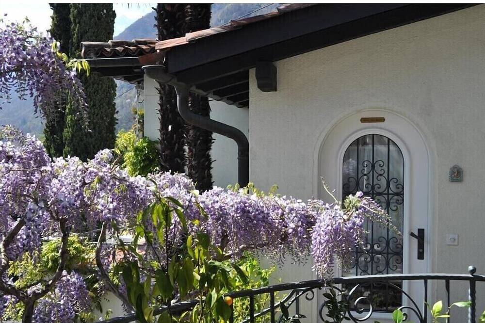 Romantisches Studio mit Aussicht auf den Lago Maggiore und die Alpen in Ronco sopra Ascona, Tessiner Alpen