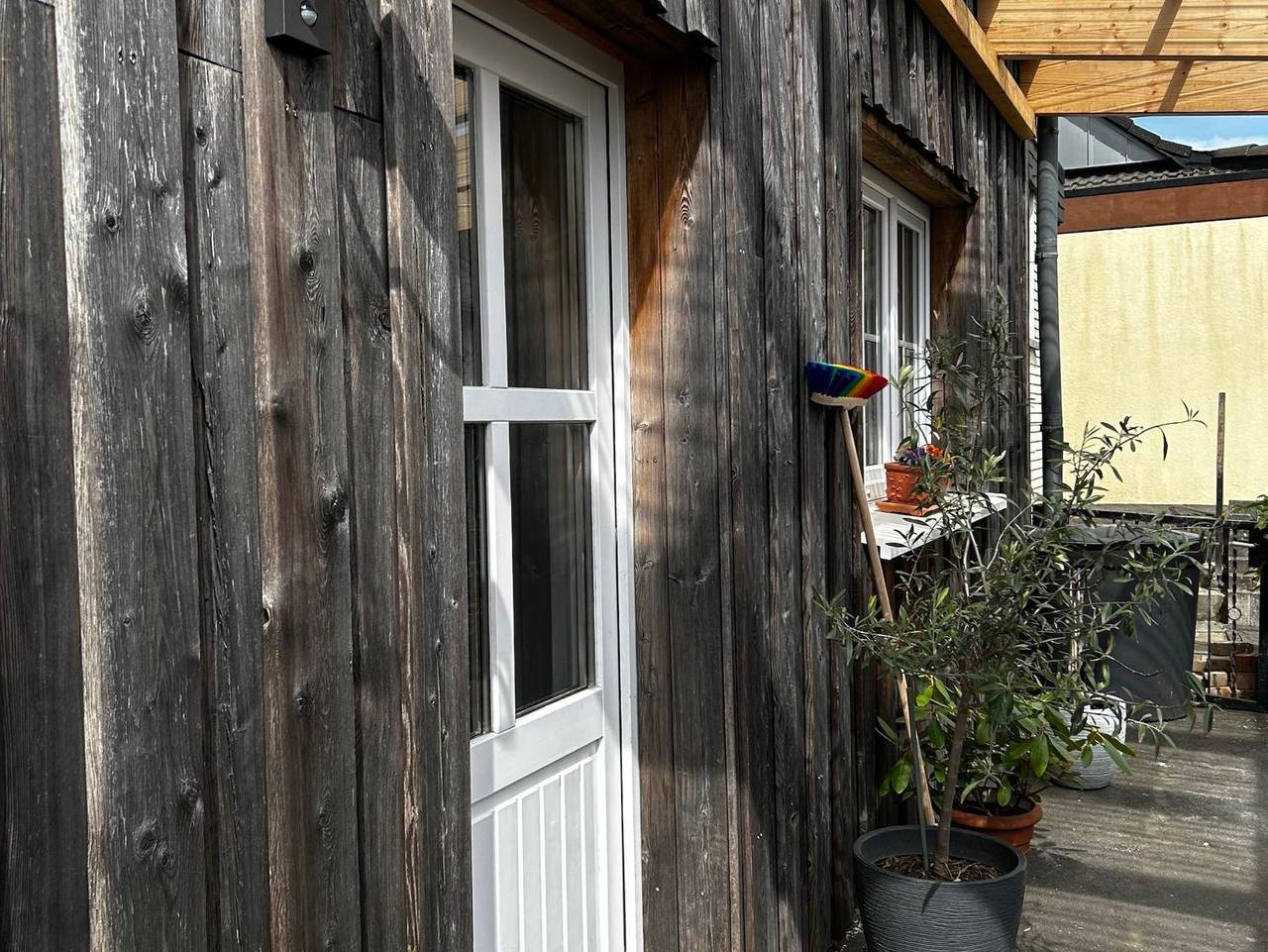 Ganze Ferienwohnung, Appartment im Dorfladen - Appartement, 1 Schlafzimmer, 1 Wohn-Koch-Esszimmer, Badezimmer in Höhn, Westerburg & Umgebung