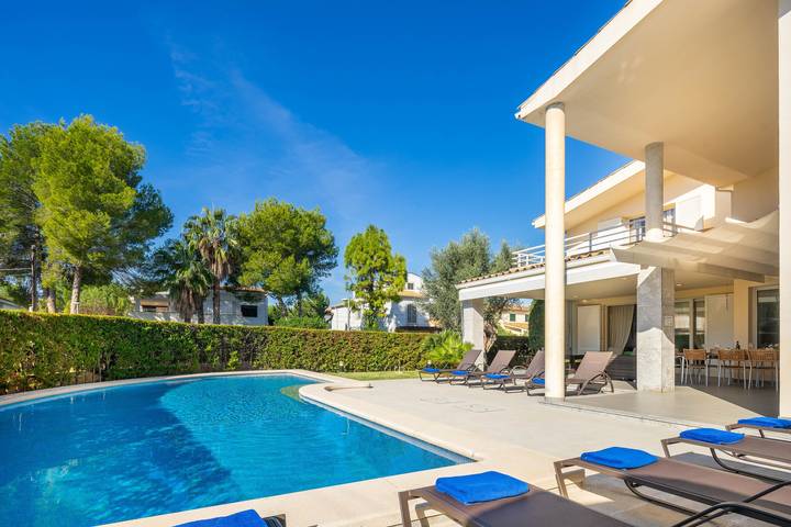 Finca für 10 Personen, mit Balkon/Terrasse und Garten sowie Pool in Port de Pollença - 2