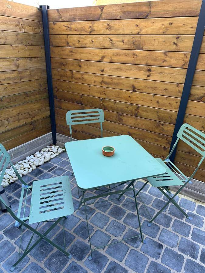 Appartement entier, Two-Bedroom Apartment in Beuvry, Région de Béthune