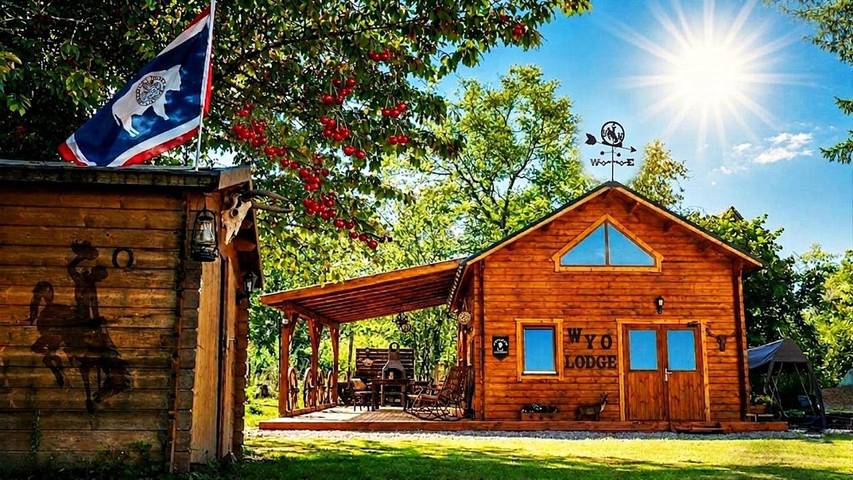 Gîte pour 4 personnes, avec jardin ainsi que vue sur le lac et vue à Novalaise - 2